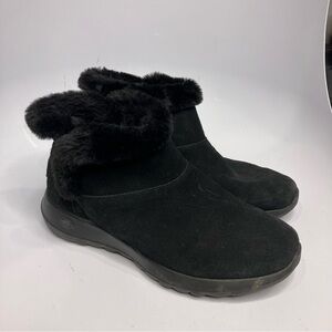 Skechers on the go black suede ankle boots‎ size 9